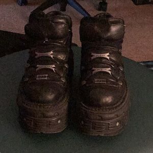 New rock platform boots